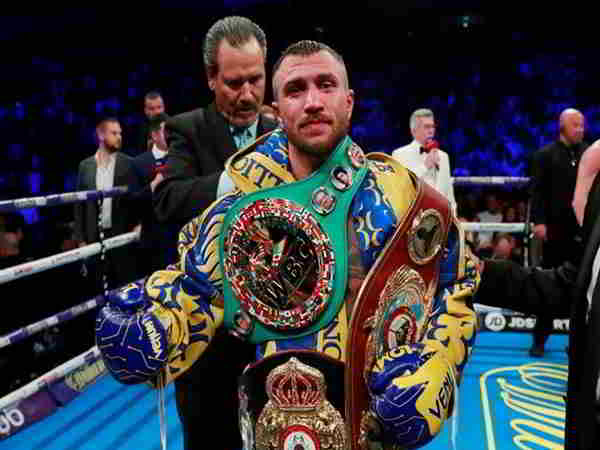 Lomachenko lần thứ 4 bảo vệ thành công đai WBA