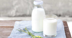 Mơ thấy sữa: Giải mã giấc mơ thấy sữa đánh con gì may mắn?