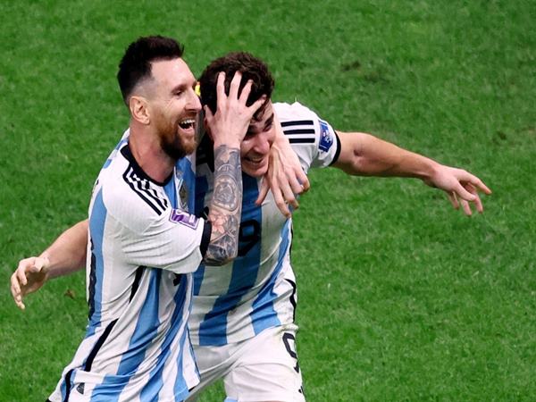 Bóng đá QT 14/12: Bước ngoặt giúp Argentina vùi dập Croatia