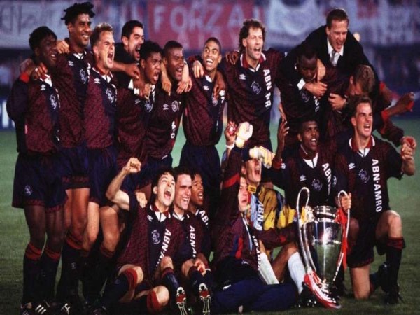 Ajax Amsterdam (Hà Lan) – 4 lần vô địch