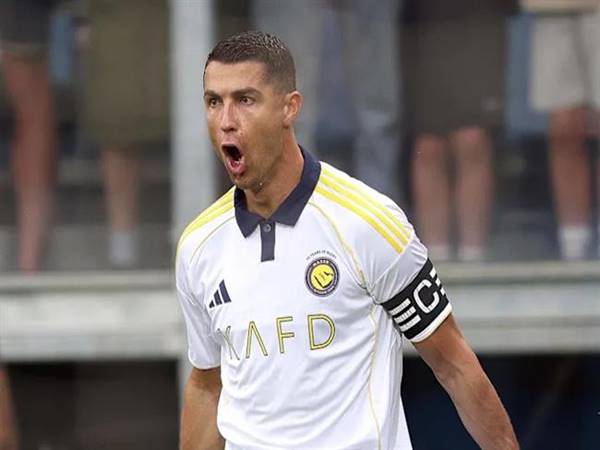 Những kỷ lục Cristiano Ronaldo đã từng lập được