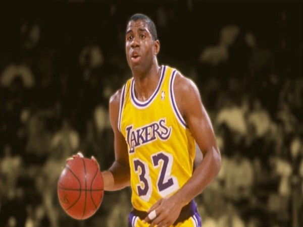 Magic Johnson bậc thầy điều phối trận đấu