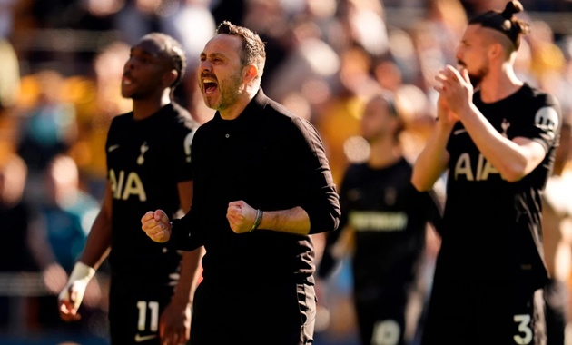 Tottenham vẫn chìm trong nhóm nguy hiểm